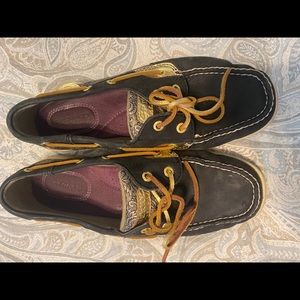Gold Sperry’s